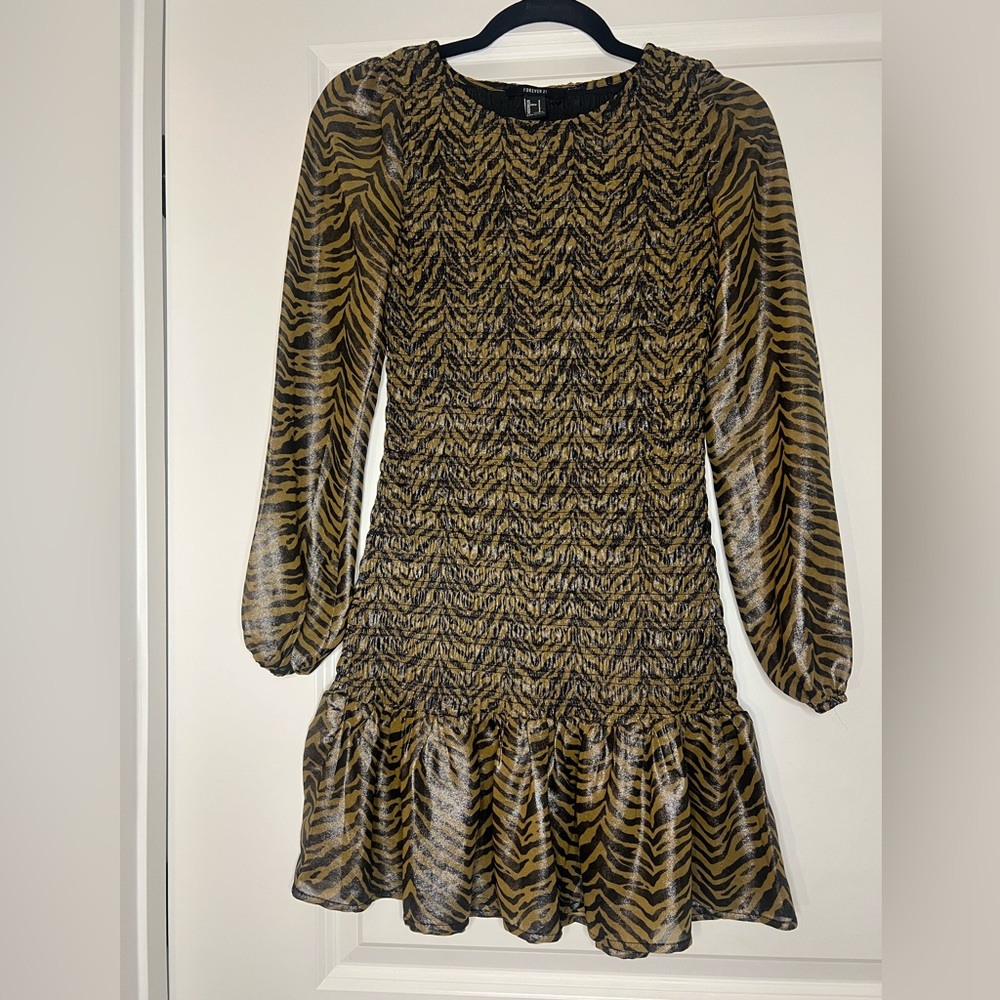 Forever 21 Bronze and Black Zebra Print Dress. size Small